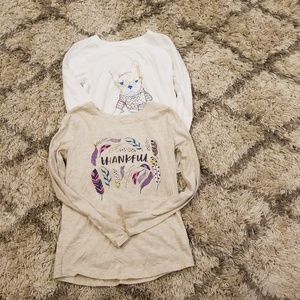 2 long sleeve graphic tees